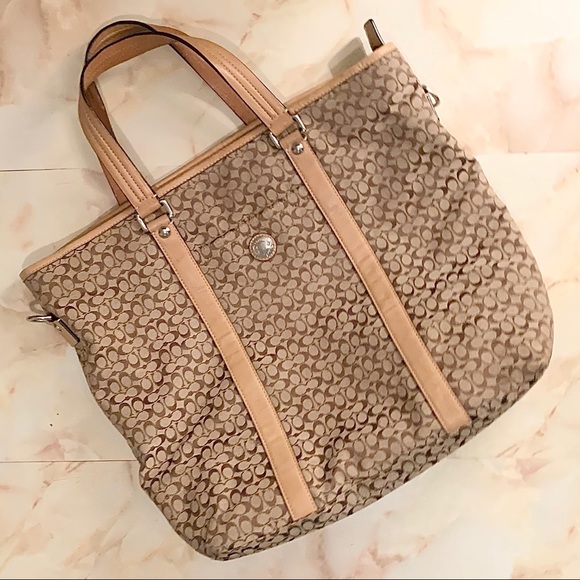 ♦️𝗦𝗢𝗟𝗗♦️ VTG coach large shoulder tote bag - Picture 2 of 16